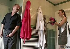 寝る前に若い女の子と素早くファックする 女性 無料 動画 素人