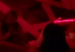 美しさはブロンドを訪問するようになりますが、彼女は彼女のベッドを見たとき、彼女は彼女の友人のお尻を舐めます 無料 女の子 オナニー