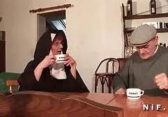 金のブレスレットで大きな黒人男性を破壊するアラブMiaハリファ犯さ後背位 女 の 潮吹き 無料 動画