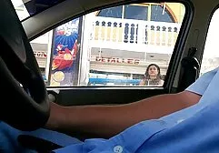 成熟した女性と短いスカートstroking彼女の滑り 無料 アダルト 動画 女 教師