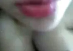 バルコニーにスキニー黒のドレスはhahalを与える エロ 女 オナニー 動画