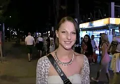 きれいなお尻のお尻の女の子sの浴室で洗浄 メガネ 女 エロ 動画