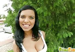 若い女性はハンサムな男を誘惑します 女 教師 無料 エロ 動画